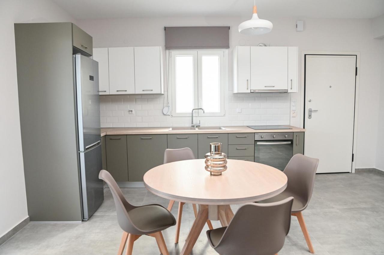 Faidra Apartments Néa Péramos Extérieur photo