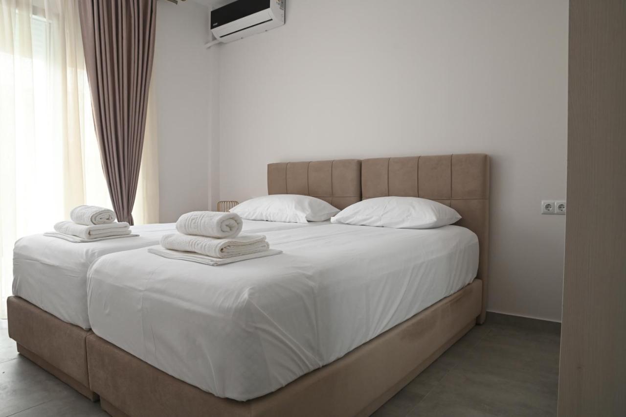 Faidra Apartments Néa Péramos Extérieur photo