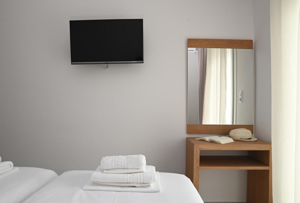 Faidra Apartments Néa Péramos Extérieur photo