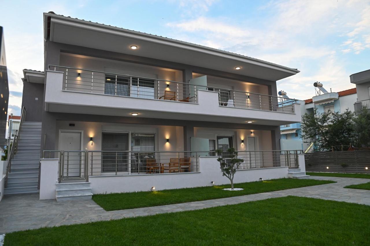 Faidra Apartments Néa Péramos Extérieur photo