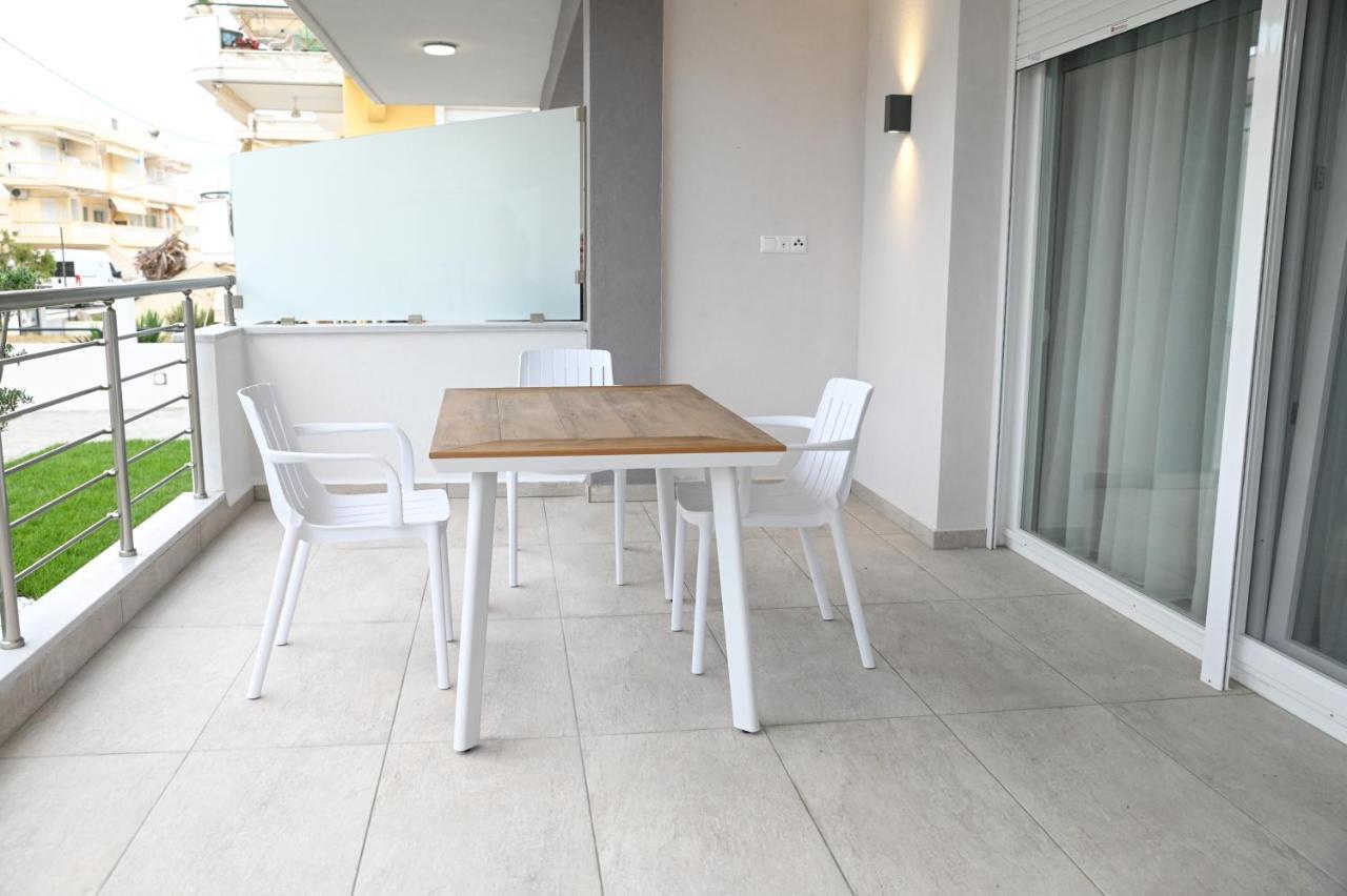 Faidra Apartments Néa Péramos Extérieur photo