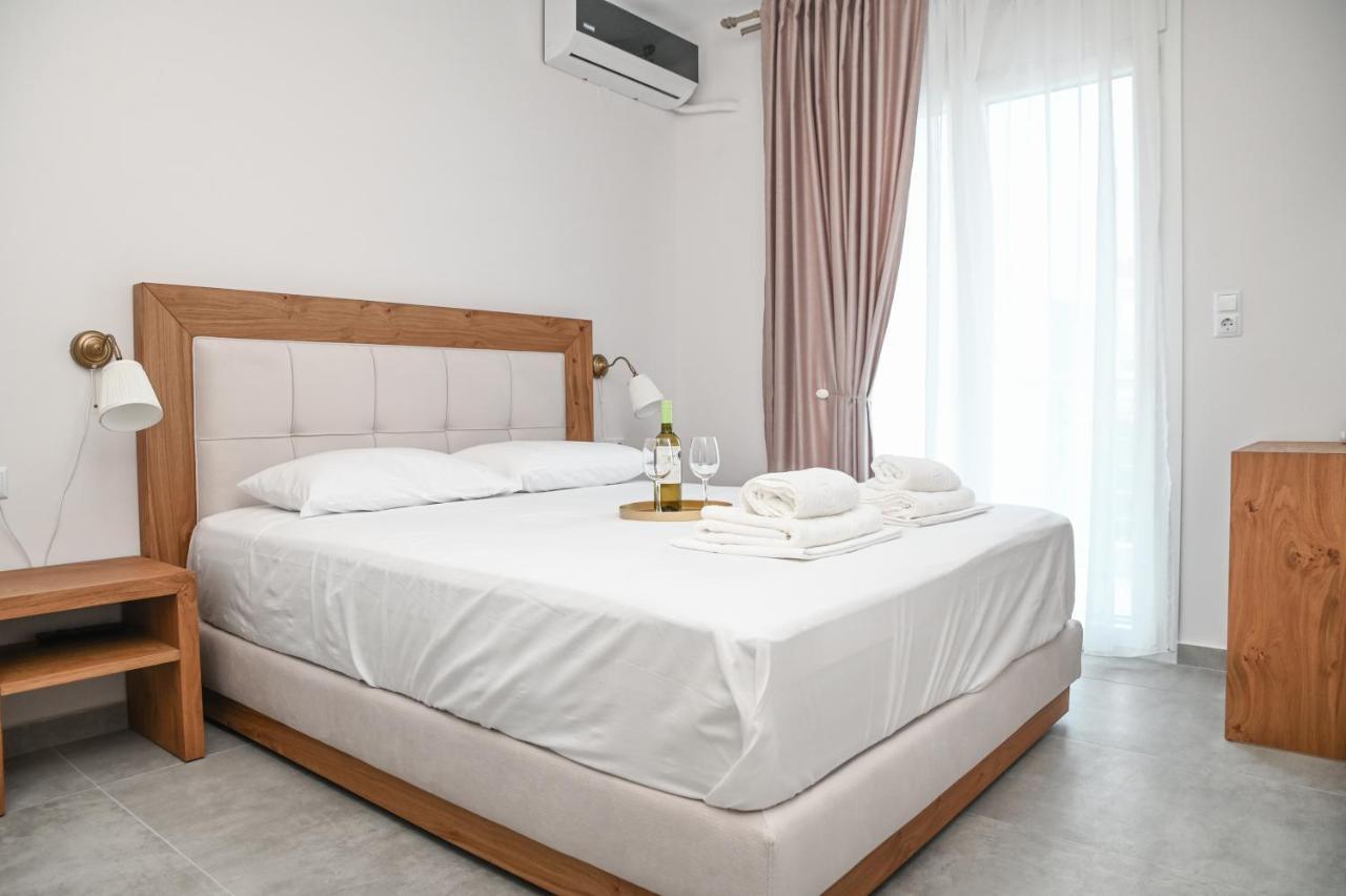 Faidra Apartments Néa Péramos Extérieur photo