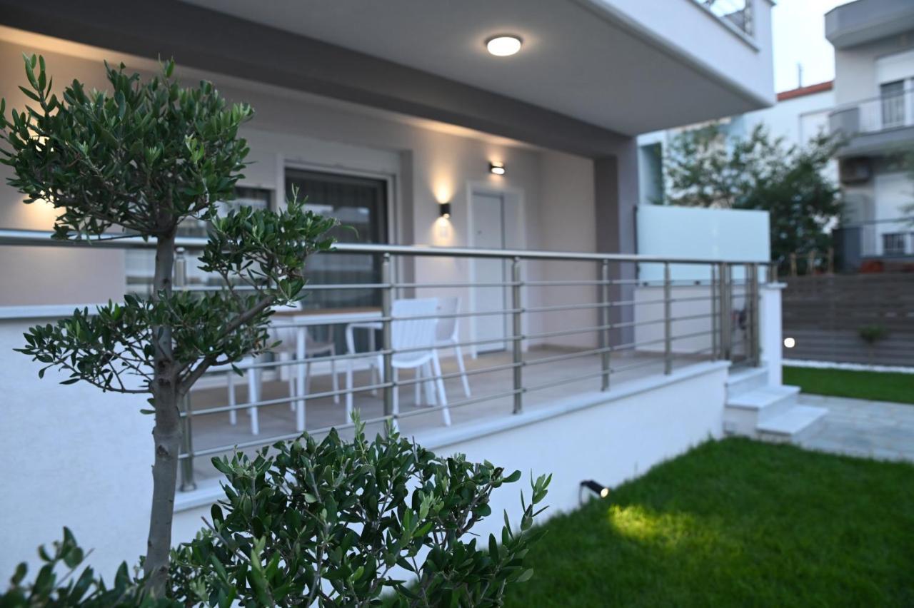 Faidra Apartments Néa Péramos Extérieur photo