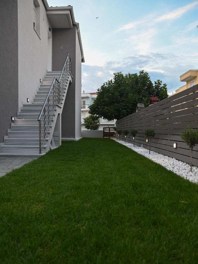 Faidra Apartments Néa Péramos Extérieur photo